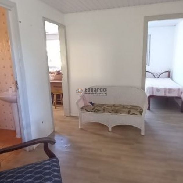 CASA NO CENTRO DE PORTO BELO COM 03 DORM.