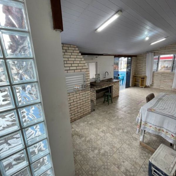 CASA NO BAIRRO VILA NOVA 