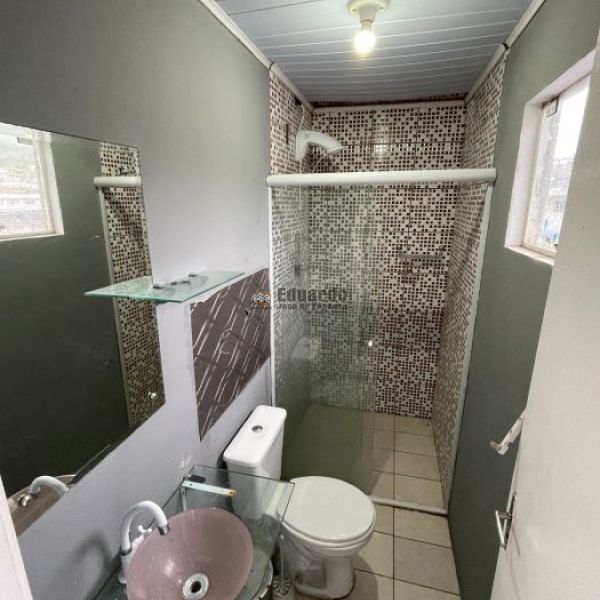 CASA NO BAIRRO VILA NOVA 