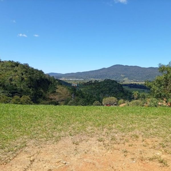 TERRENO NO SERTO DE SANTA LUZIA 