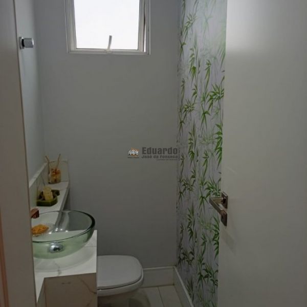 APARTAMENTOS 03 SUTES NA MEIA PRAIA