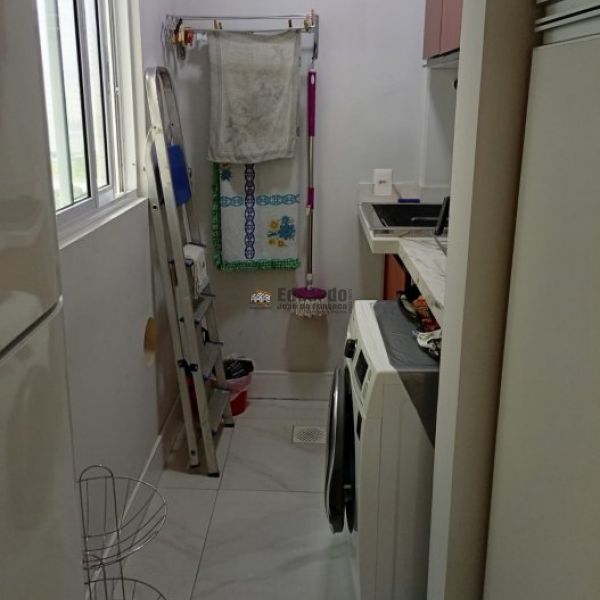 APARTAMENTOS 03 SUTES NA MEIA PRAIA