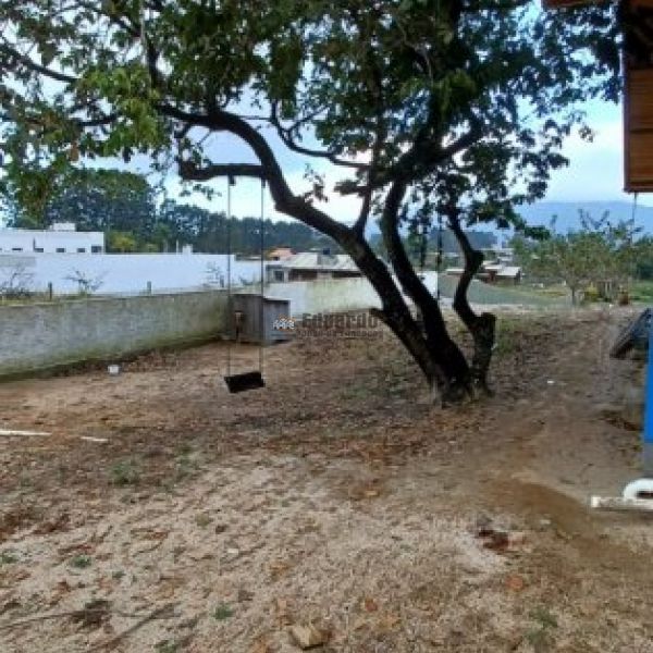 CASA EM STIO COM REA DE 10MIL M.