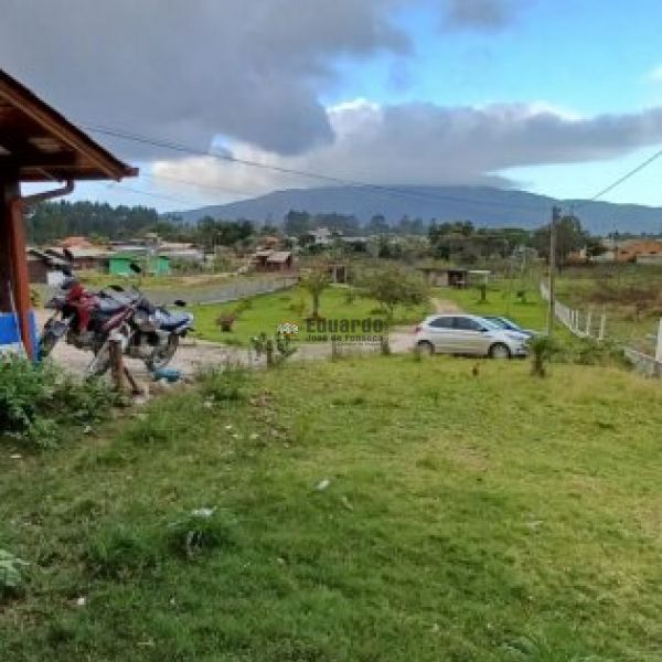 CASA EM STIO COM REA DE 10MIL M.