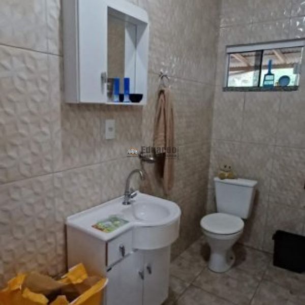 CASA EM STIO COM REA DE 10MIL M.