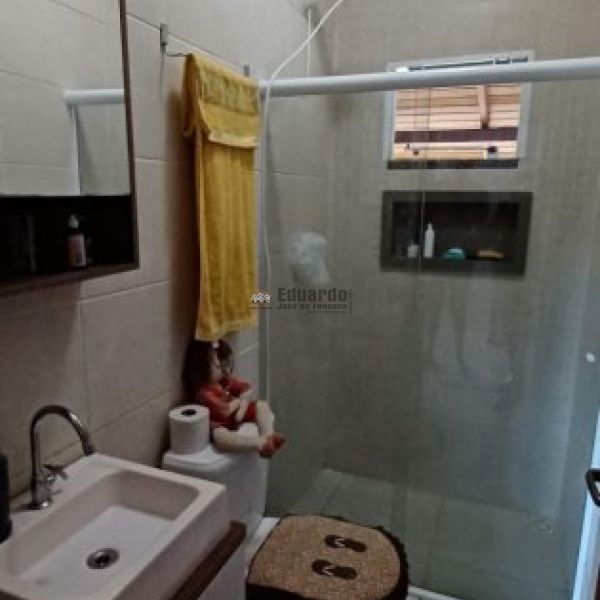 CASA EM STIO COM REA DE 10MIL M.