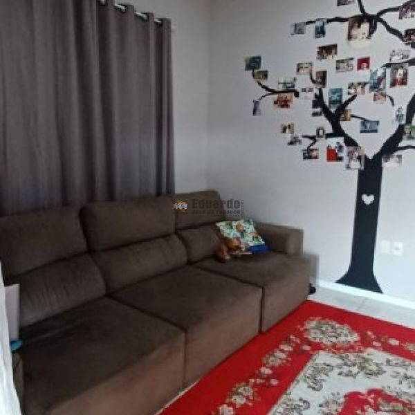 CASA EM STIO COM REA DE 10MIL M.