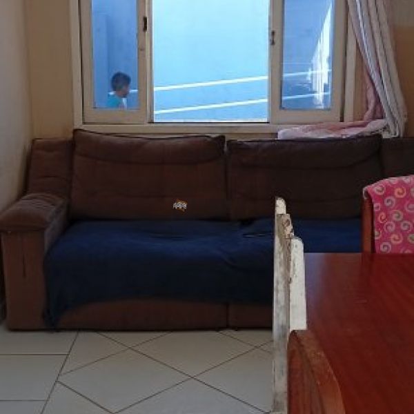 CASA A POUCOS METROS DA PRAIA ARA�A