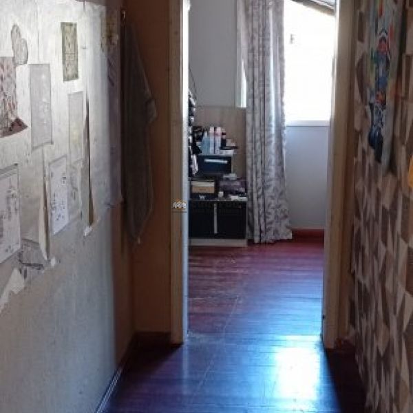 CASA A POUCOS METROS DA PRAIA ARA�A