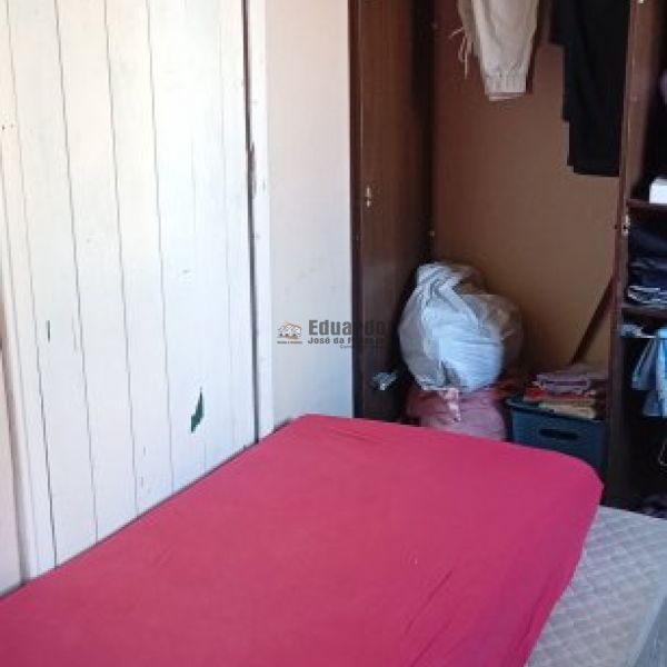 CASA A POUCOS METROS DA PRAIA ARA�A