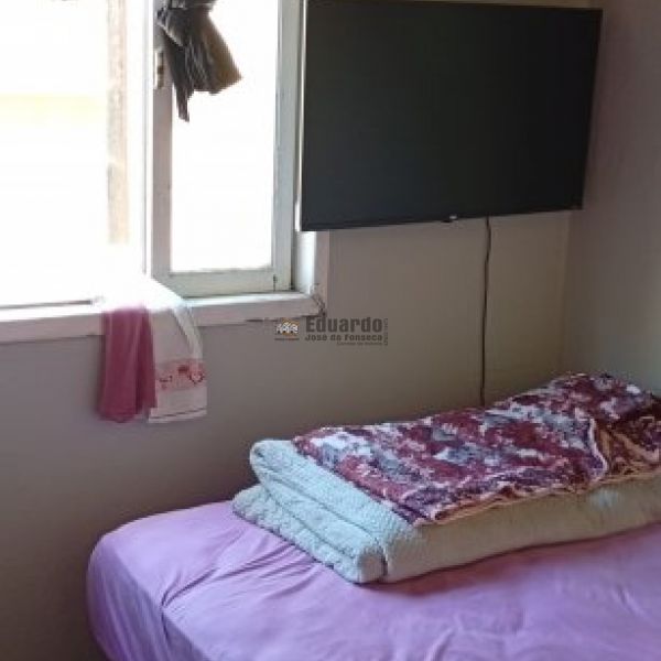 CASA A POUCOS METROS DA PRAIA ARA�A