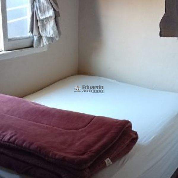 CASA A POUCOS METROS DA PRAIA ARA�A