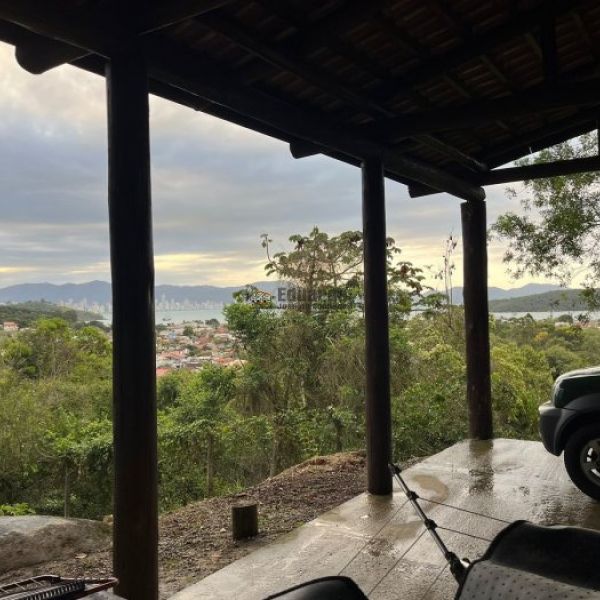 CASA COM VISTA PARA  BAIA DE PORTO BELO