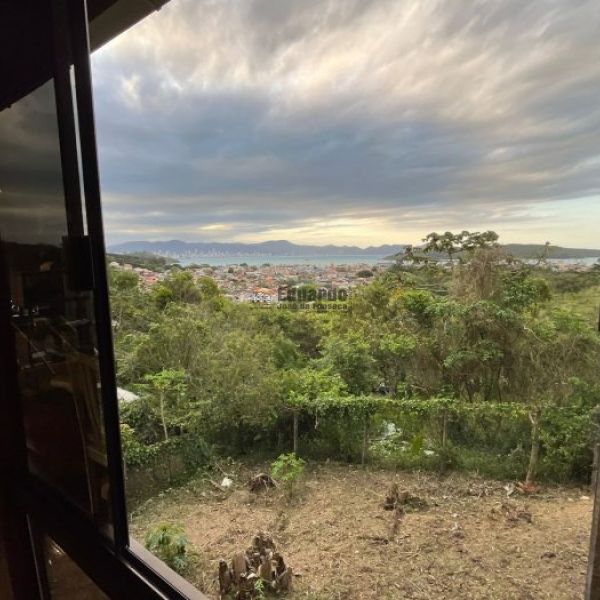 CASA COM VISTA PARA  BAIA DE PORTO BELO