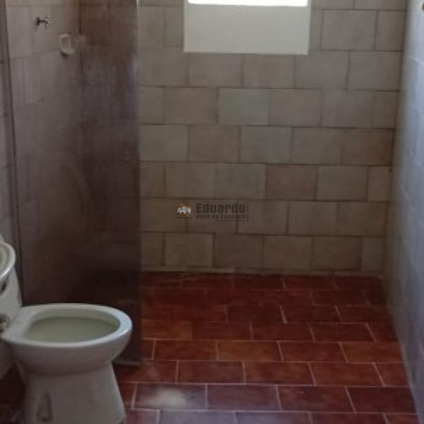 CASA AMPLA NO BAIRRO VILA NOVA 