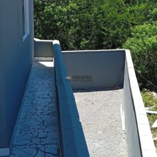 CASA AMPLA NO BAIRRO VILA NOVA 