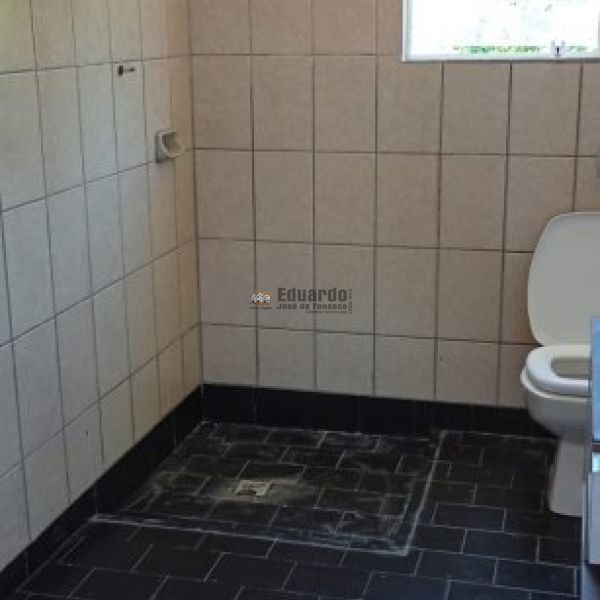 CASA AMPLA NO BAIRRO VILA NOVA 