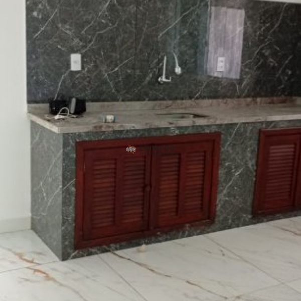 CASA AMPLA NO BAIRRO VILA NOVA 