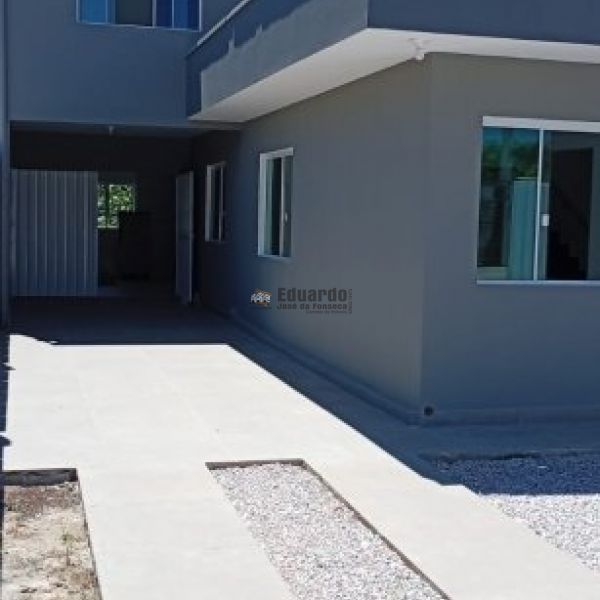 CASA AMPLA NO BAIRRO VILA NOVA 