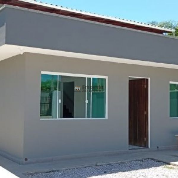 CASA AMPLA NO BAIRRO VILA NOVA 