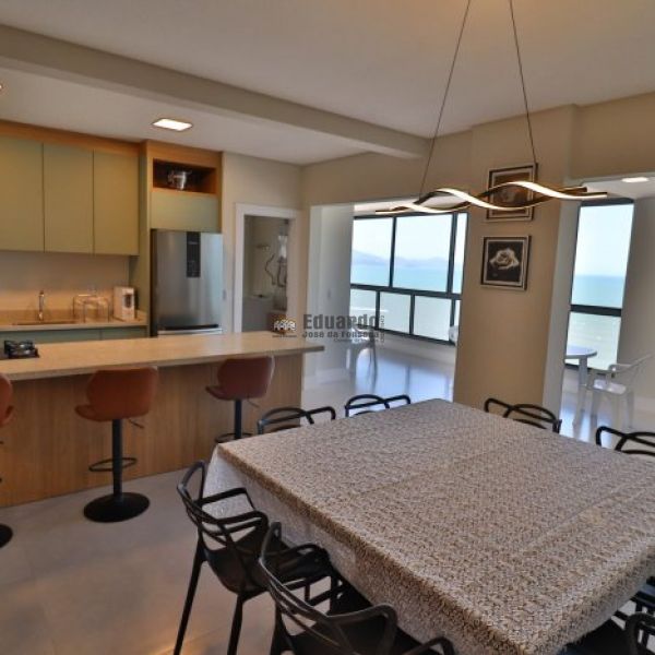 APARATMENTO FRENTE MAR EM BAL.PEREQU�.