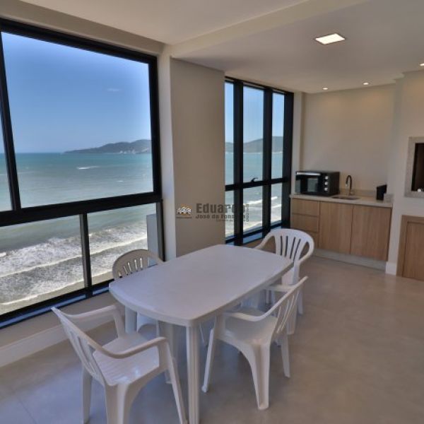 APARATMENTO FRENTE MAR EM BAL.PEREQU�.