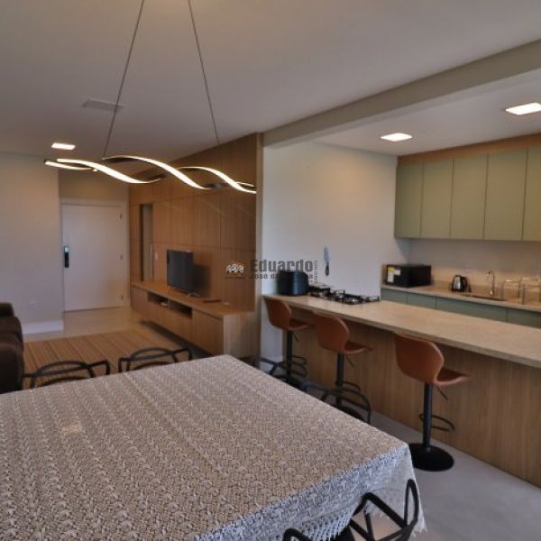 APARATMENTO FRENTE MAR EM BAL.PEREQU�.