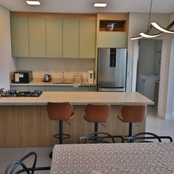 APARATMENTO FRENTE MAR EM BAL.PEREQU�.