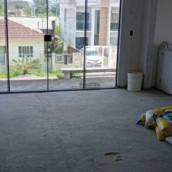 CASA DE ALTO PADR�O NO BAIRRO AREIAS