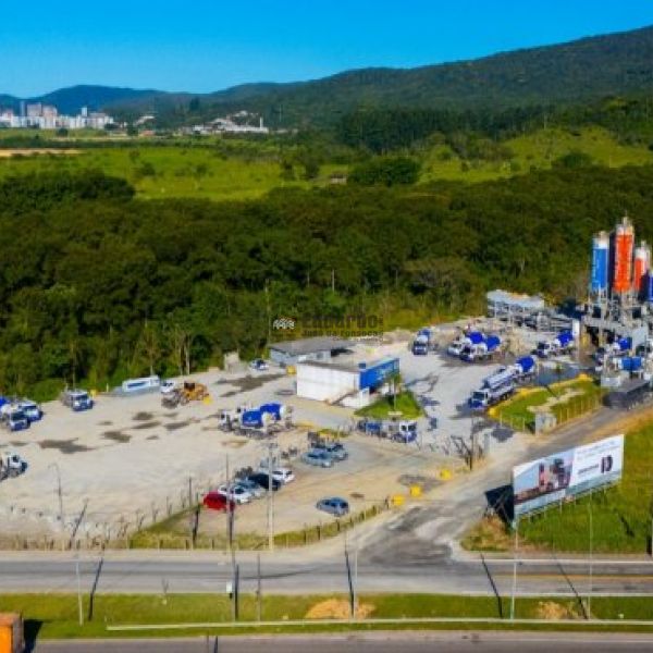 TERRENO COMERCIAL AS MARGENS DA BR 101