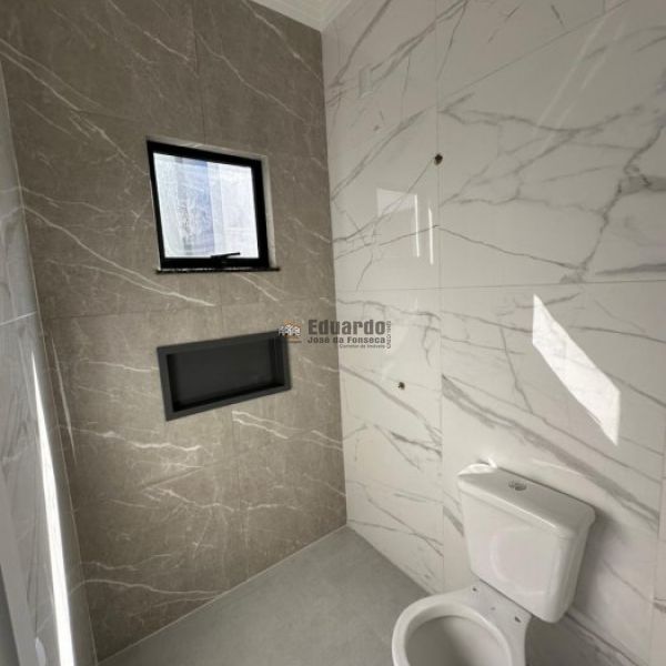 SOBRADO GEMINADO PR�XIMO AO VIVA PARK