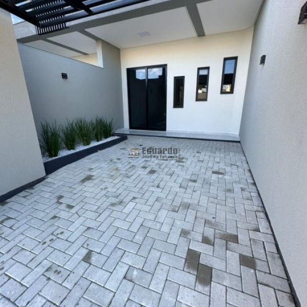 SOBRADO GEMINADO PR�XIMO AO VIVA PARK