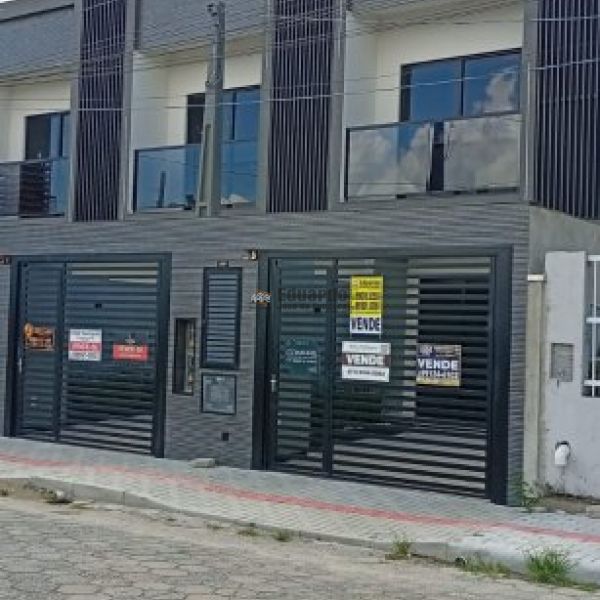 SOBRADO GEMINADO PR�XIMO AO VIVA PARK