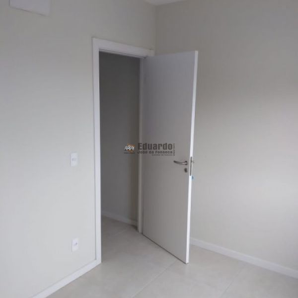 APARTAMENTO 02 DORMIT�RIOS 900 METROS DO MAR