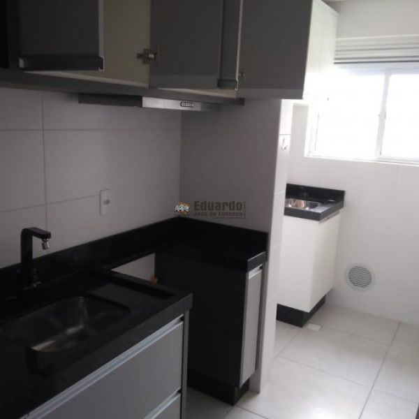 APARTAMENTO 02 DORMIT�RIOS 900 METROS DO MAR