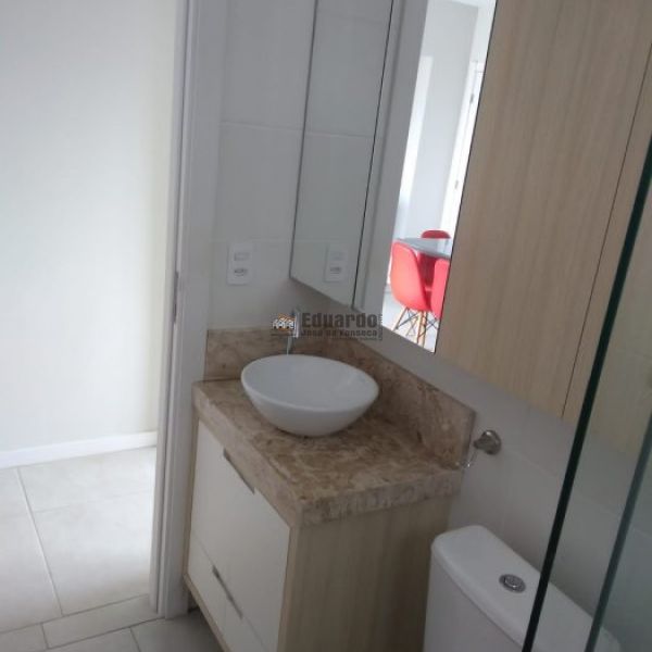 APARTAMENTO 02 DORMIT�RIOS 900 METROS DO MAR