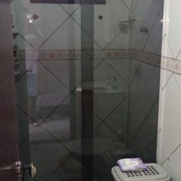 CASA COM 03 DORMIT�RIOS EM PORTO BELO