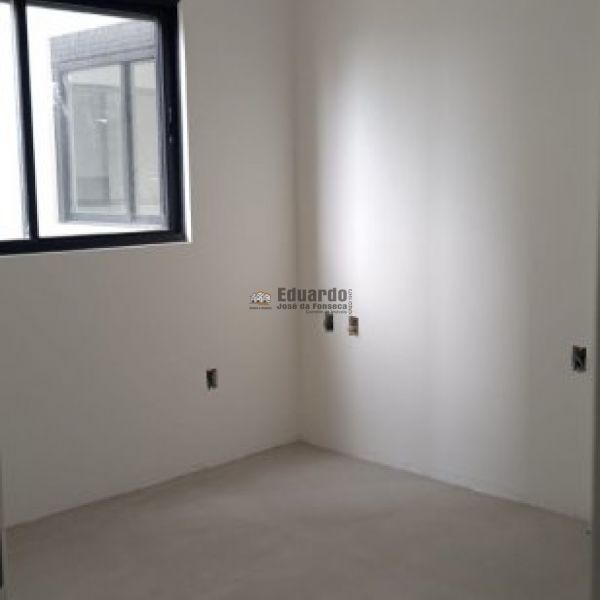 APARTAMENTO ALTO PADR�O 30 METROS DO MAR