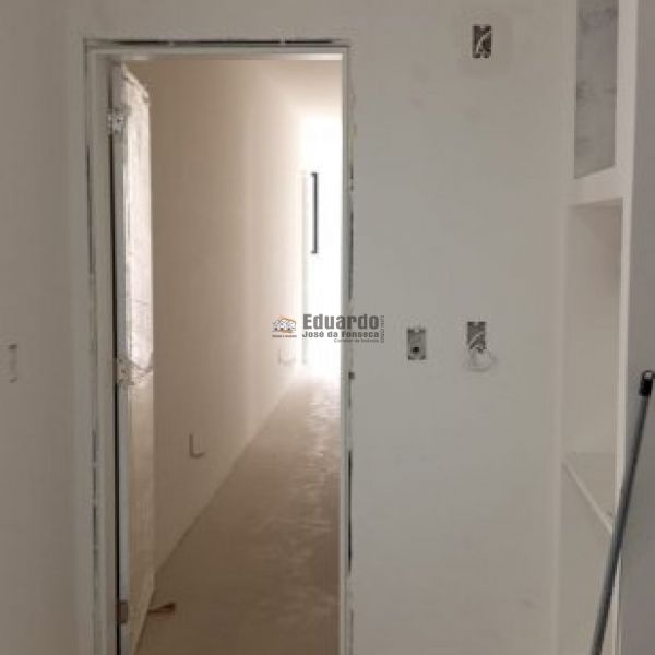 APARTAMENTO ALTO PADR�O 30 METROS DO MAR