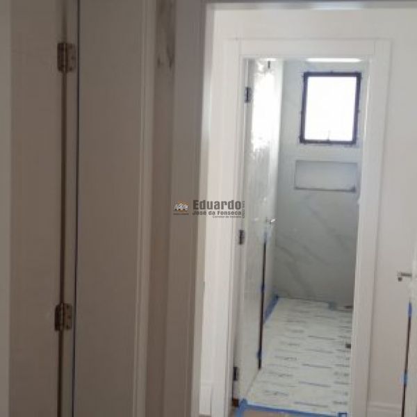 APARTAMENTO 04 SU�TES PALAIS ROYAL - DALLO