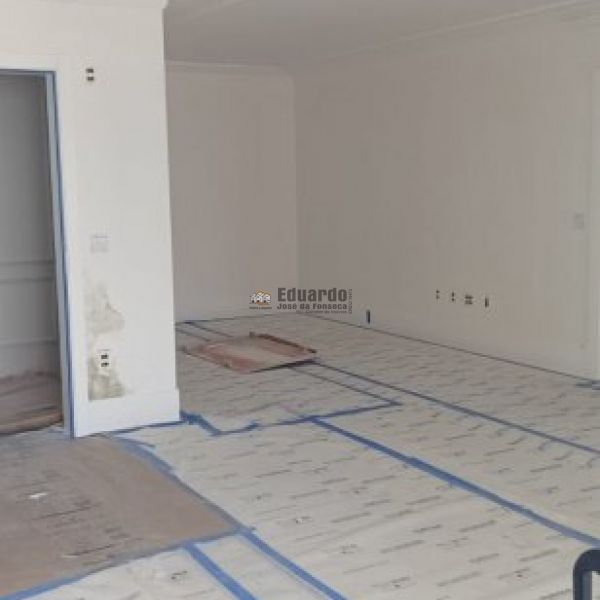 APARTAMENTO 04 SU�TES PALAIS ROYAL - DALLO