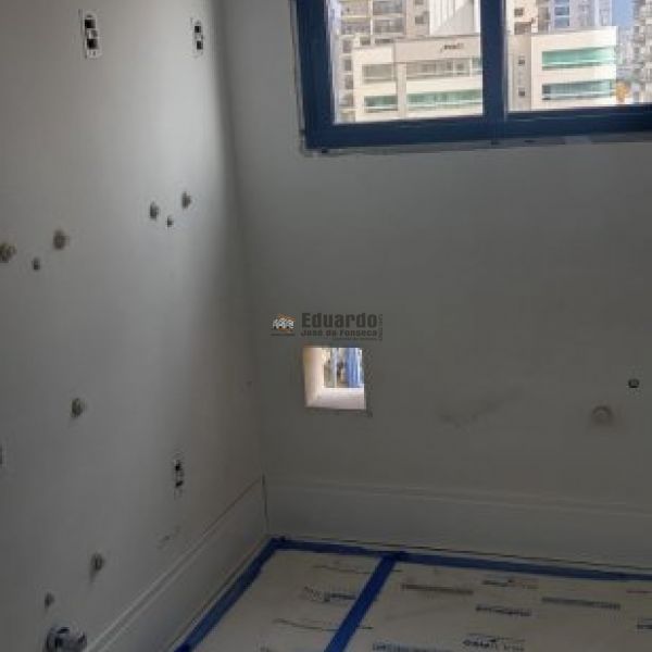 APARTAMENTO 04 SU�TES PALAIS ROYAL - DALLO