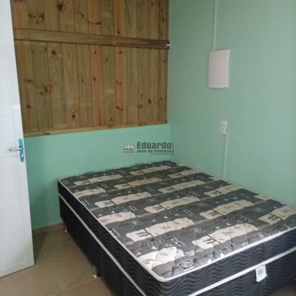 CASA COM 03 DORMIT�RIOS NA PRAIA DE BOMBAS