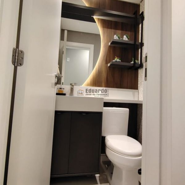 APARTAMENTO COM 02 SU�TES PR�XIMO AO PIER E HARD R