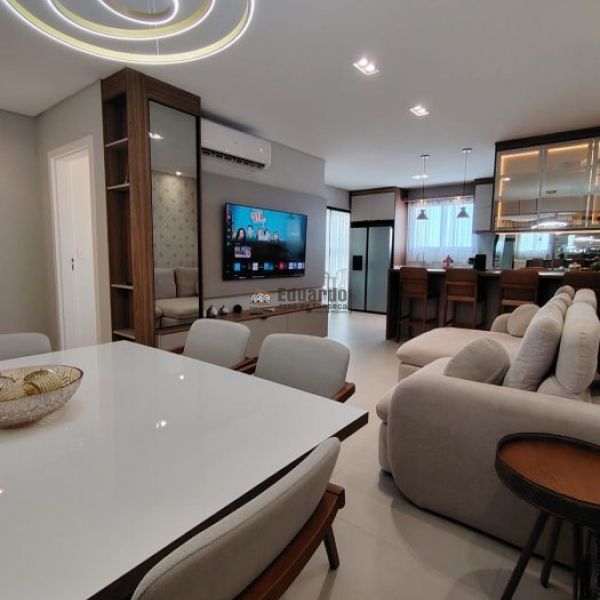 APARTAMENTO COM 02 SU�TES PR�XIMO AO PIER E HARD R