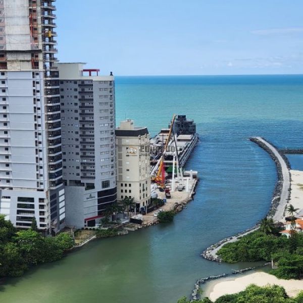 APARTAMENTO COM 02 SU�TES PR�XIMO AO PIER E HARD R