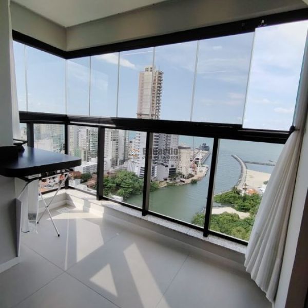 APARTAMENTO COM 02 SU�TES PR�XIMO AO PIER E HARD R