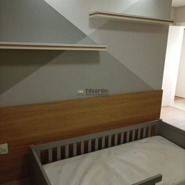 CASA NO CORA��O DE PORTO BELO