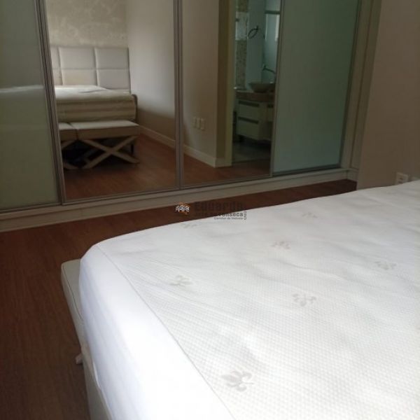 CASA NO CORA��O DE PORTO BELO