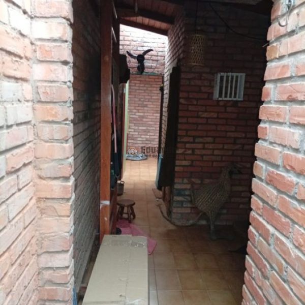 CASA NO BAIRRO VILA NOVA 